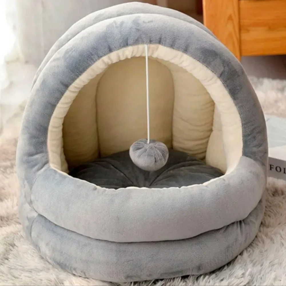 LARGE PET BED IGLOO VELVET TYPE SUPER SOFT